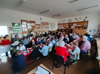 b4e90fd3-d6f8-4b7c-8802-7405c52133e8