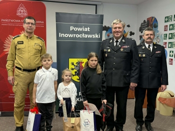 b85e858c-6f1a-48c5-870a-3a40af404ffb