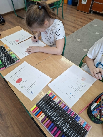 75443965-0136-4724-8a1a-132488a8d846