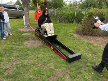 b8454e3a-a132-417f-9863-12e42d657879