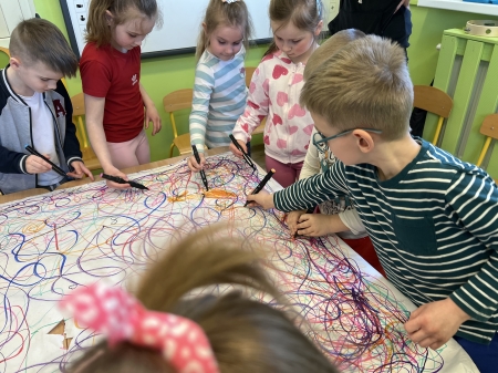 ''Tygryski'' w świecie sztuki – realizacja projektu „Zabawa sztuką”