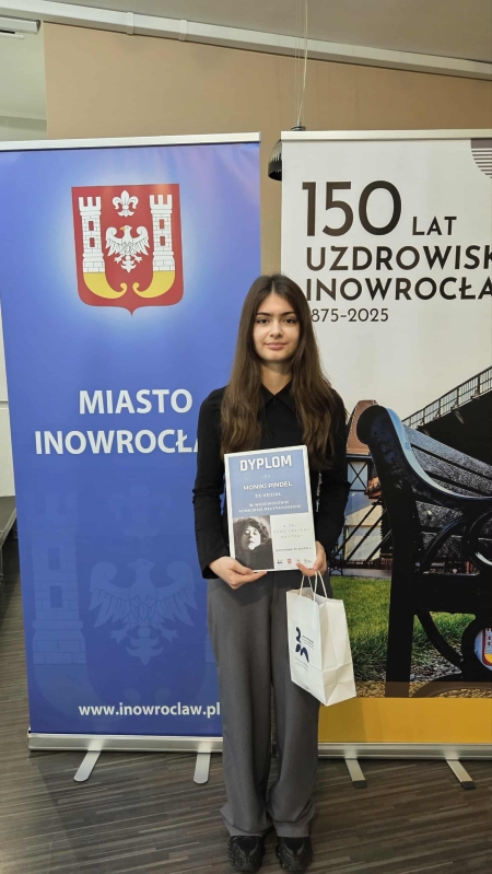 Sukces naszej uczennicy w Wojewódzkim Konkursie Recytatorskim
