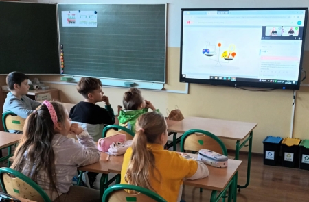 Lekcja online „Sieciaki- Nadużywanie ekranów”