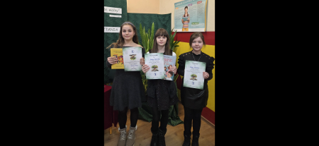 Sukces uczennic ze Sławska Wielkiego w Gminnym Konkursie Pięknego Czytania