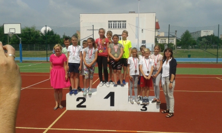 Srebrny medal w sztafecie 4 x 200 m klas IV podczas ''Kruszwickich Dni Sportu''