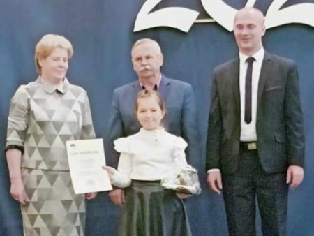 Martyna Kamińska laureatką XXX Powiatowego Festiwalu Kolęd i Pastorałek KOPA 202...